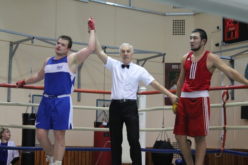 Матчевая встреча по боксу завершилась победой оренбуржцев